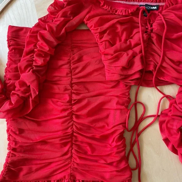 Red Ruched Set-Small - Picture 4 of 6